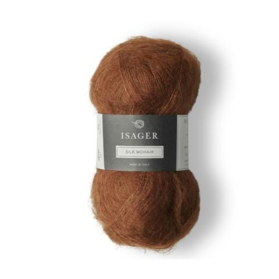 Det er en meget smuk, rødbrun nuance, du får med Isager Silk Mohair 33