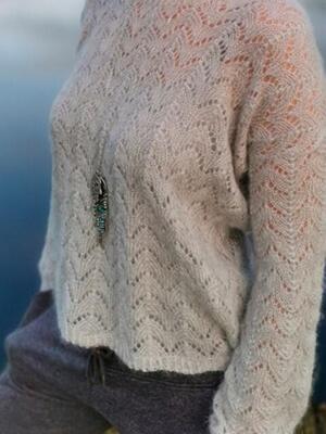 En sweater i ren mohair i det smukkeste mønster.