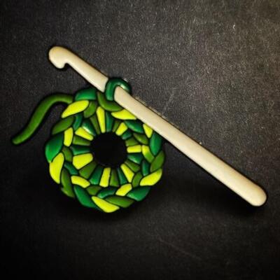 Pin - Green Crochet